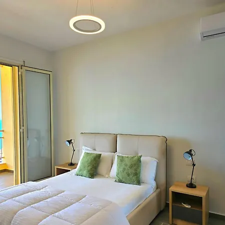 Convenience-focused Getaway In Durr S Apartment *