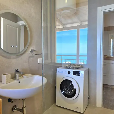Apartment Convenience-focused Getaway In Durr S Durres