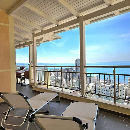 Convenience-focused Getaway In Durr S